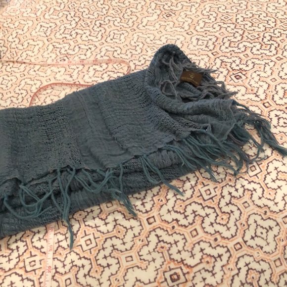 Open Hand Designs scarf - Picture 4 of 4